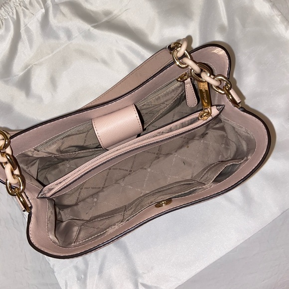 Michael Kors purse - Picture 4 of 6